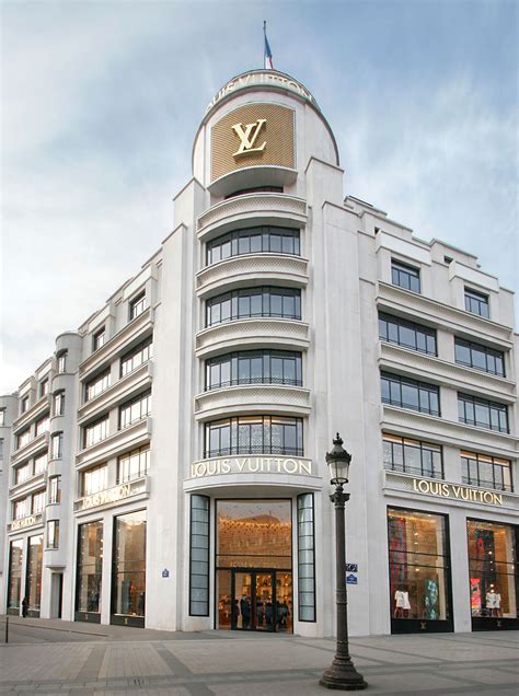 louis vuitton champ elysees hours|original louis vuitton store paris.